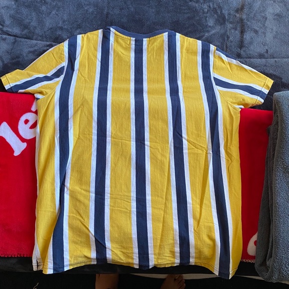 Blue, white and yellow stripped forever 21 t-shirt - Picture 3 of 3